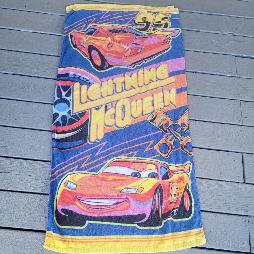 Disney Pixar Cars Racing Sports Network Beach Towel Lightning McQueen
